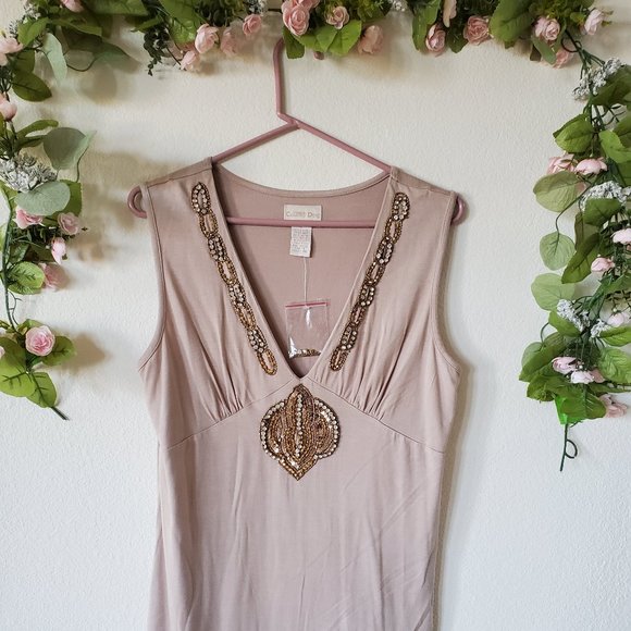Through the COUNTRY DOOR Tops - NWOT - LIGTH CREAM/BEIGE SLEEVELESS TOP
